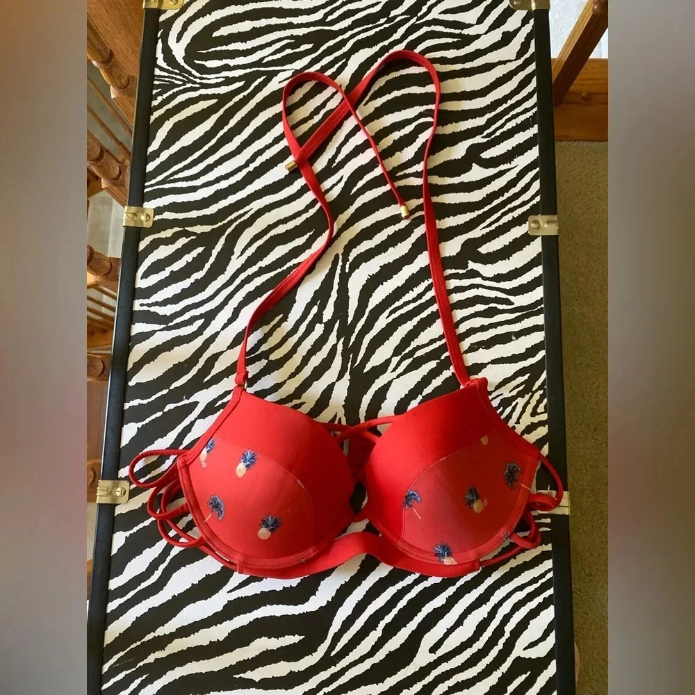 Abercrombie & Fitch Swim Red Pineapple Print Bikini top 36B - Picture 1 of 8